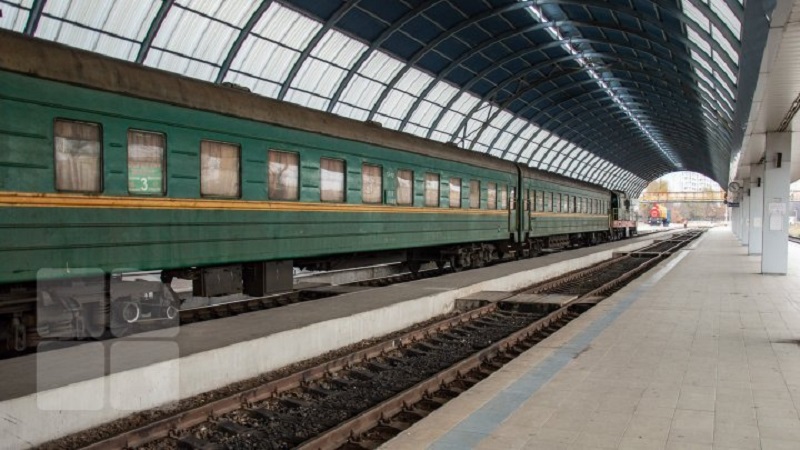 Киев кишинев поезд. Поезд Кишинев Бухарест. Поезд Бухарест Вена. ЖД вокзал Бухарест. Поезд 105b Кишинев-Бухарест.